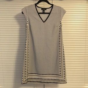 Alfani V neck Shift Dress 4 Petite